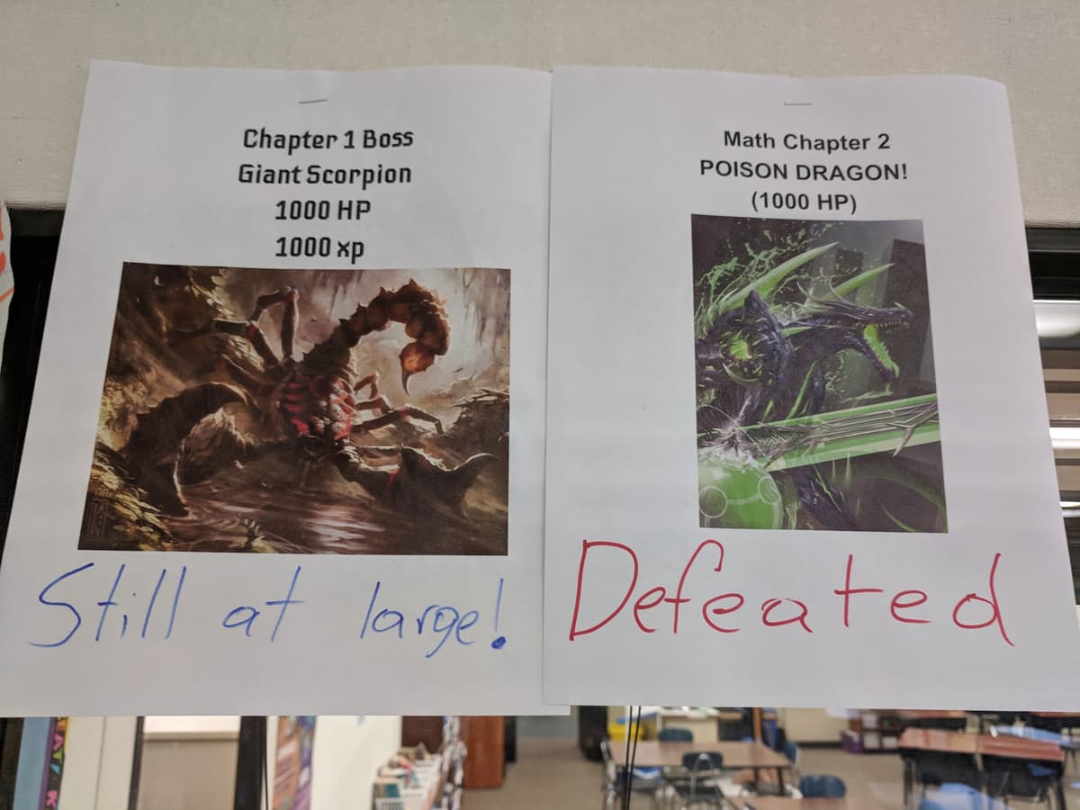 Sınıftaki matematik bölüm patronları için aranıyor posterleri